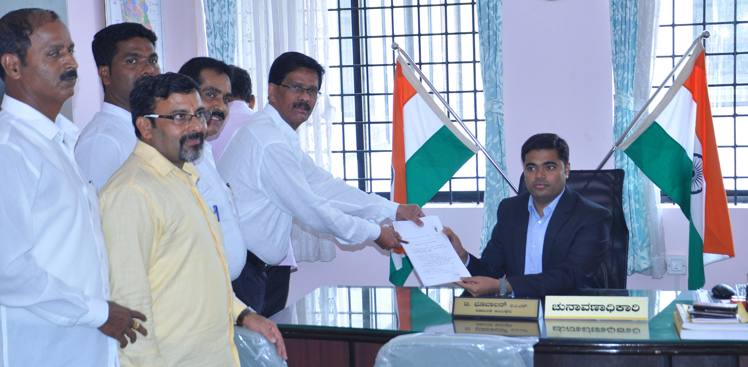 ಕುಂದಾಪುರ ಬಿಜೆಪಿ ಅಭ್ಯರ್ಥಿ ಹಾಲಾಡಿ ಶ್ರೀನಿವಾಸ ಶೆಟ್ಟಿ ನಾಮಪತ್ರ ಸಲ್ಲಿಕೆ